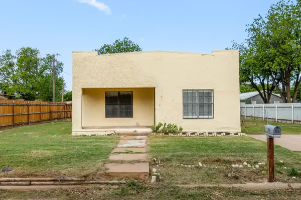 707 N River Street, Seymour, TX 76380