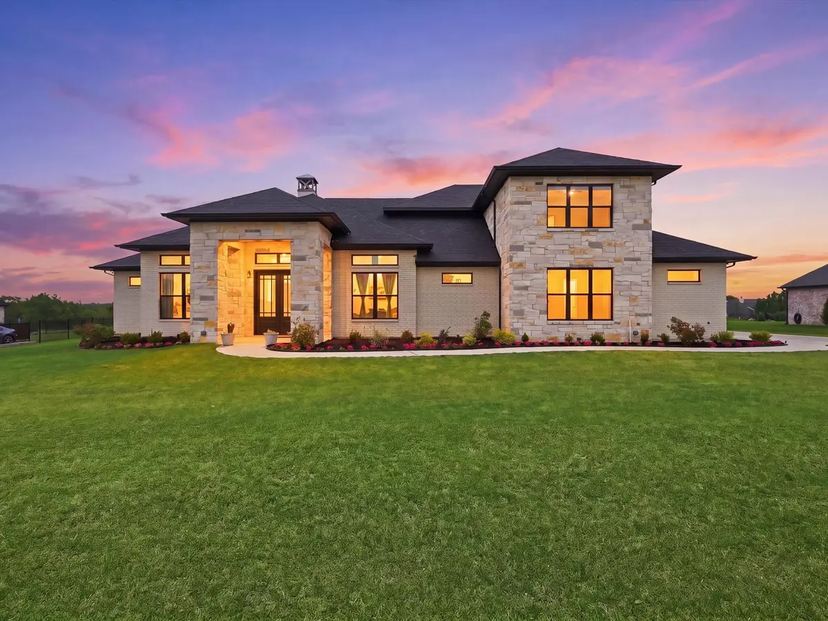 324 Charlie Joseph Drive, Van Alstyne, TX 75495 - #1