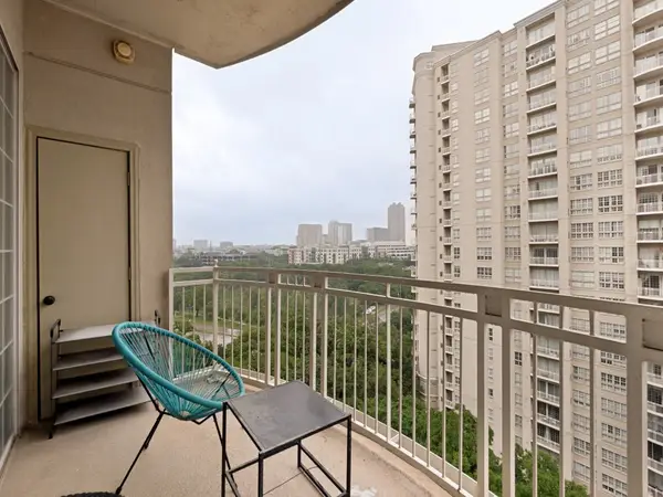3225 Turtle Creek Boulevard #943, Dallas, TX 75219