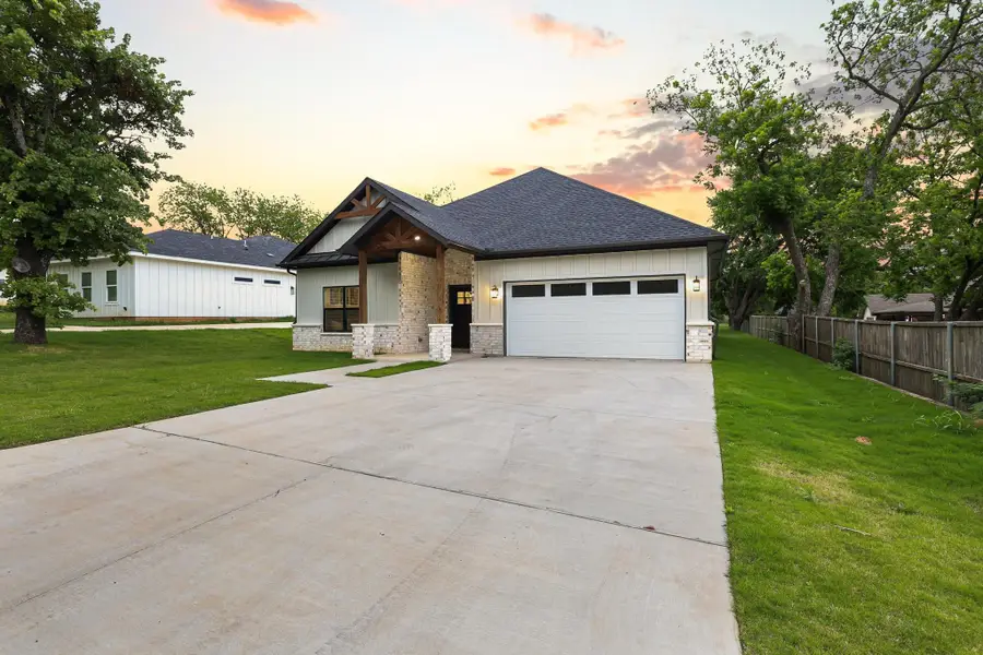 1838 S Park Avenue, Denison, TX 75020 - #3