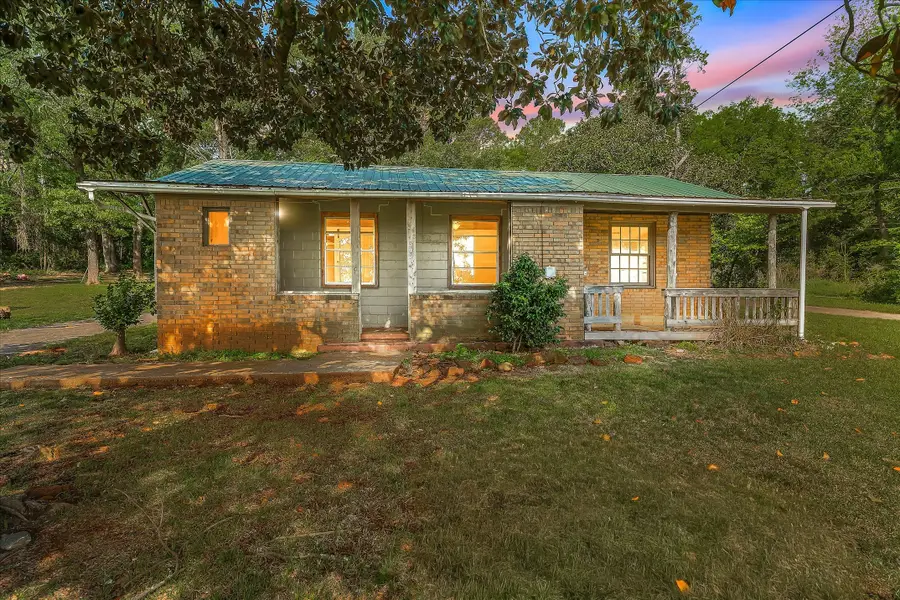 505 N Willis Street, Daingerfield, TX 75638 - #2