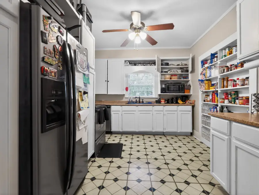 1301 Locust Street, Commerce, TX 75428 - #2