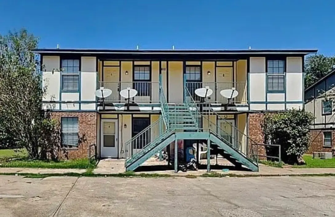 612 Race Street, Crowley, TX 76036 - #1