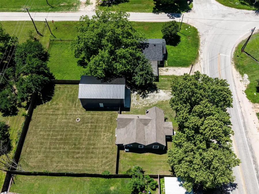 207 S Wickham Street, Alvord, TX 76225 - #2