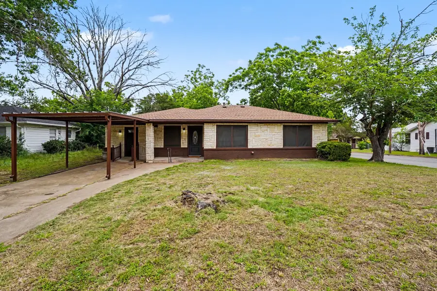 801 N 37th Street, Corsicana, TX 75110 - #2
