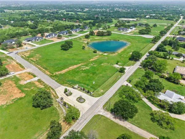 7717 Pickett Lane, Burleson, TX 76028