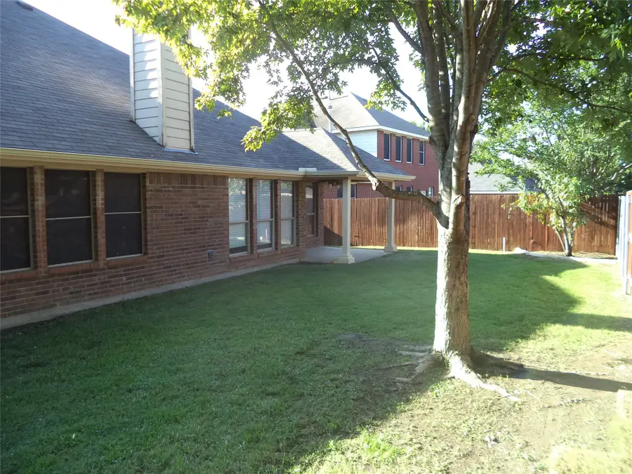 9220 Water Oak Drive, Arlington, TX 76002 - #2