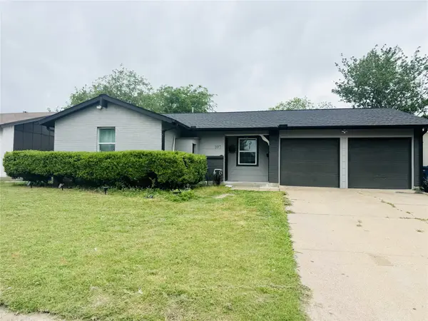 107 N Forest Crest Drive, Garland, TX 75042