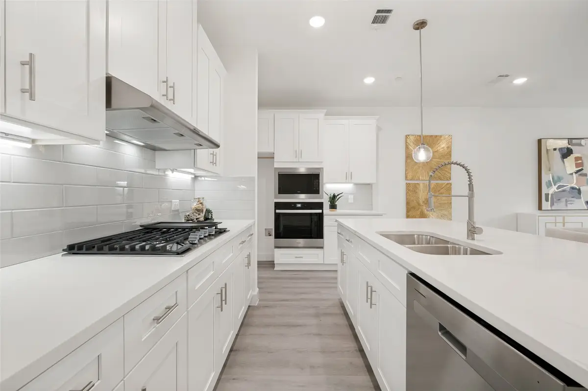 5609 Woodlands Drive, The Colony, TX 75056 - #1