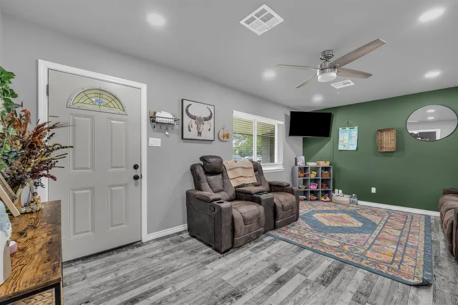 408 Little Avenue, McGregor, TX 76657 - #3