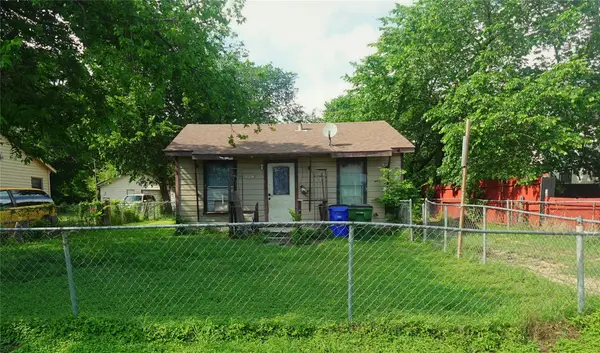 10923 Limestone Drive, Balch Springs, TX 75180