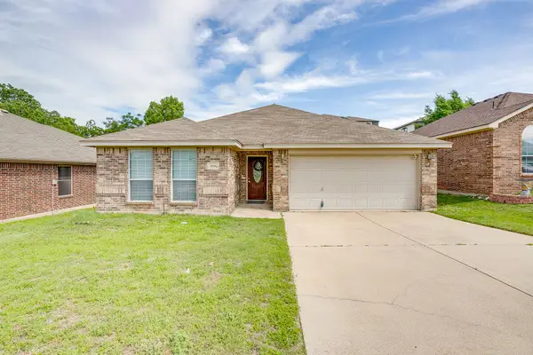 9316 Marilyn Court, White Settlement, TX 76108