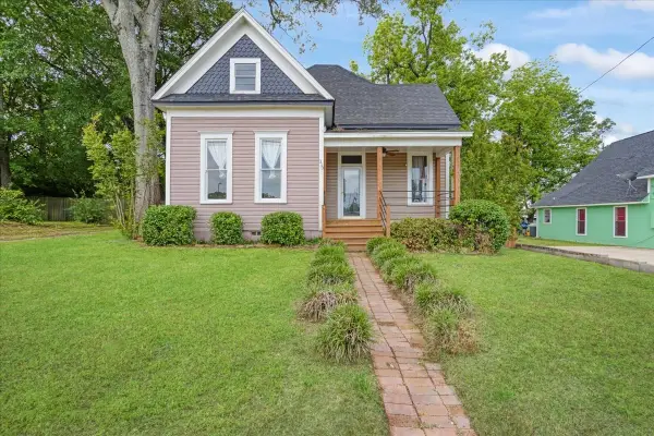 310 E 3rd St., Mt Pleasant, TX 75455