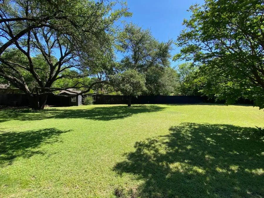 5270 Ponderosa Circle, Dallas, TX 75227 - #2