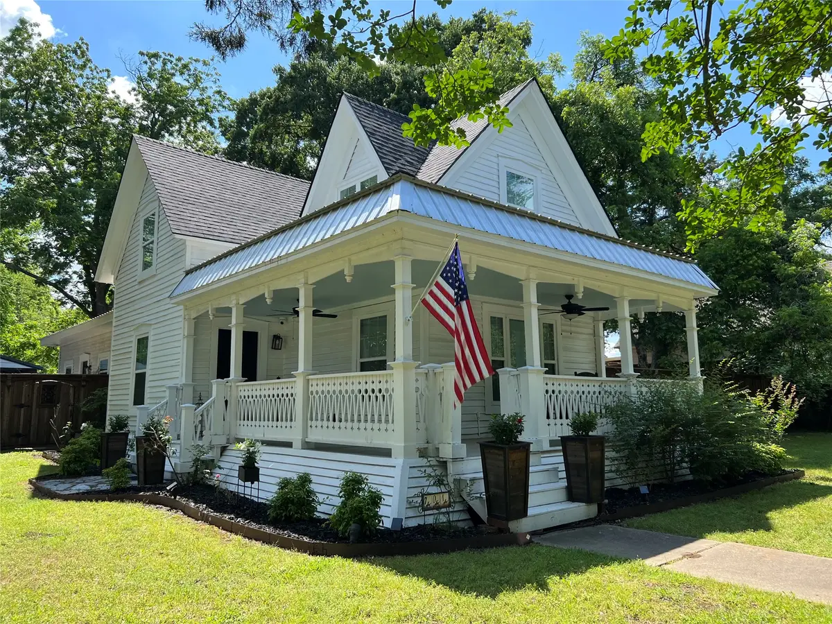 701 Johnson, Terrell, TX 75160 - #1