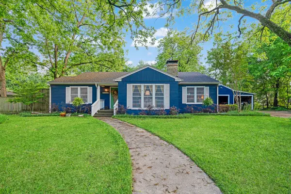 2000 Simpson Street, Paris, TX 75460