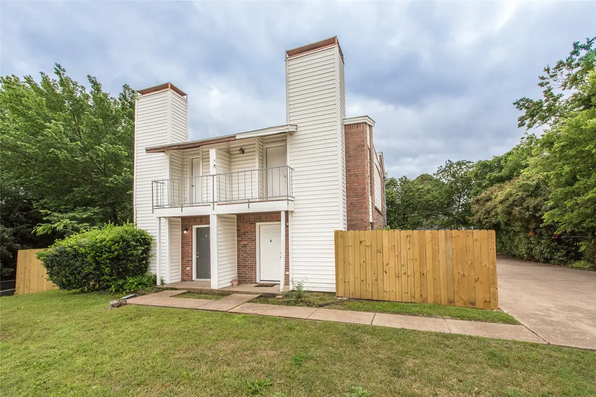 6828 Brentwood Stair Road, Fort Worth, TX 76112 - #1