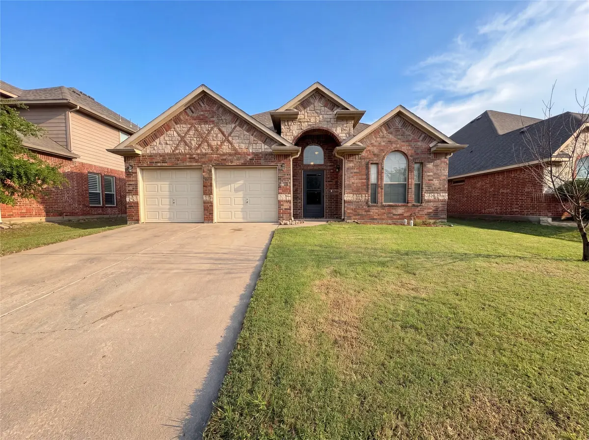 9816 Mullins Crossing Drive, Fort Worth, TX 76126 - #1