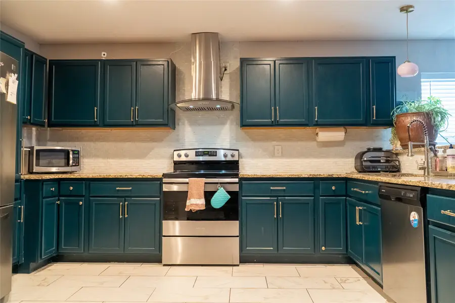 1444 E Richmond Avenue, Fort Worth, TX 76104 - #2