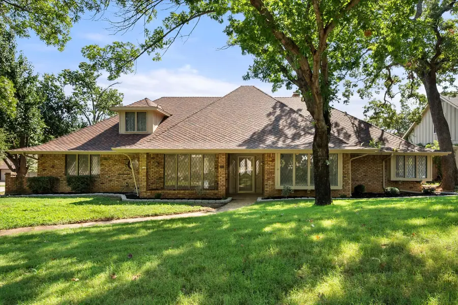 1801 High Vista Court, Fort Worth, TX 76112 - #2