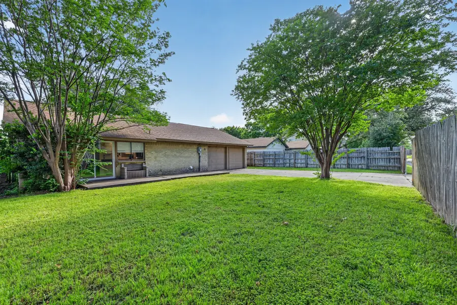 1813 Baylor Drive, Richardson, TX 75081 - #2