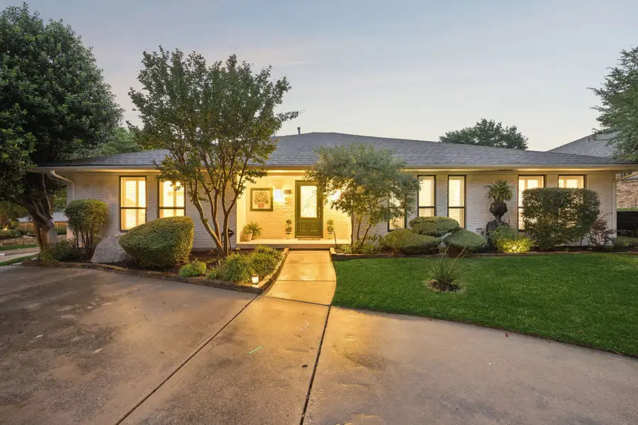 8721 Lacrosse Drive, Dallas, TX 75231 - #2