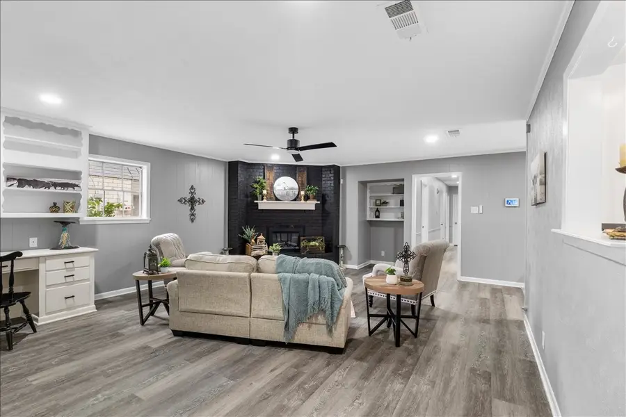 406 N 37th Street, Corsicana, TX 75110 - #2