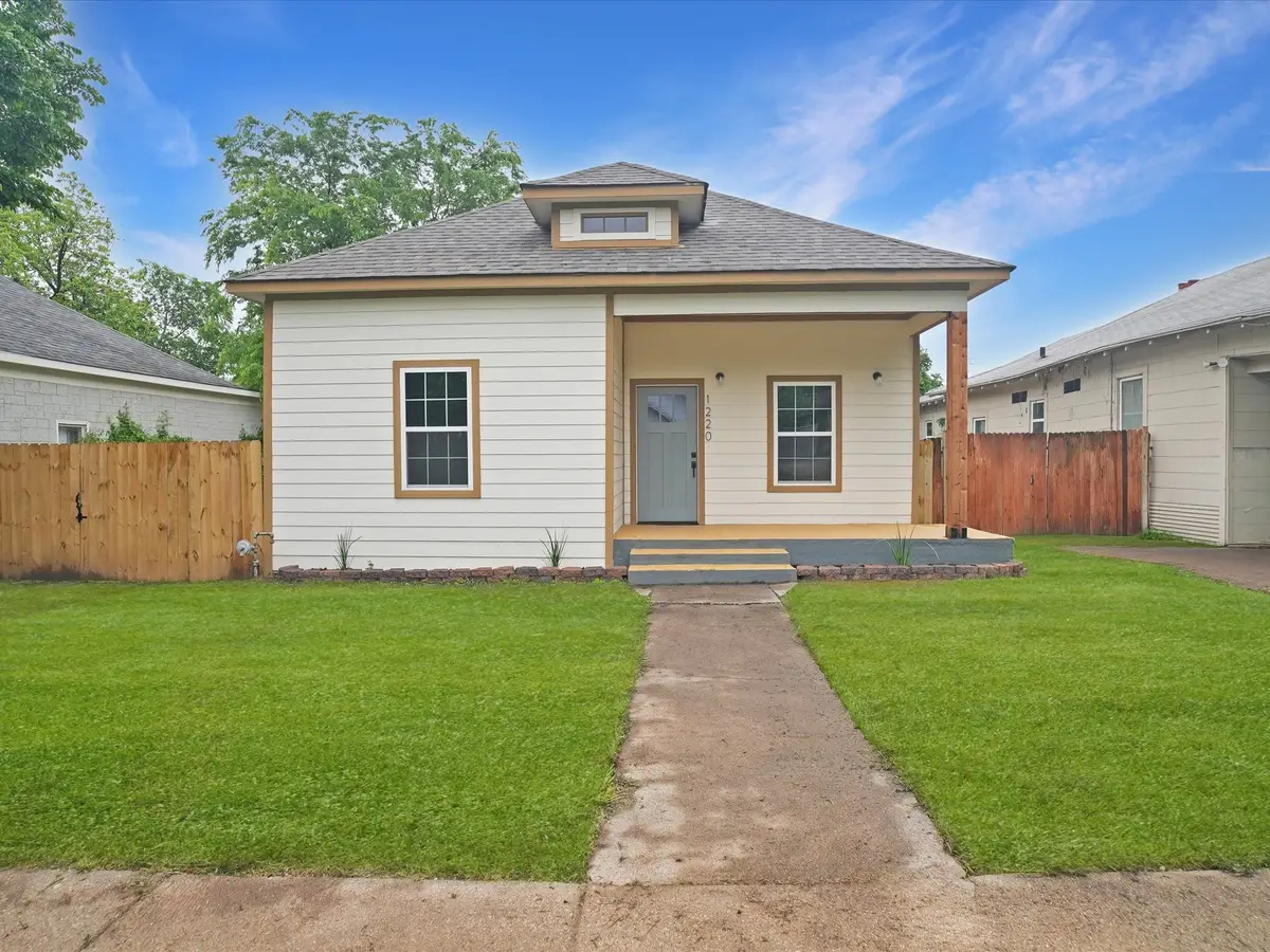 1220 E Pulaski Street, Fort Worth, TX 76104 - #1