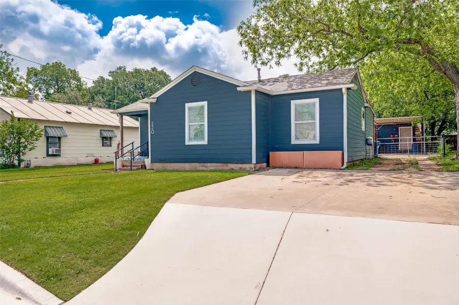 220 W College Street, Lewisville, TX 75057 - #2