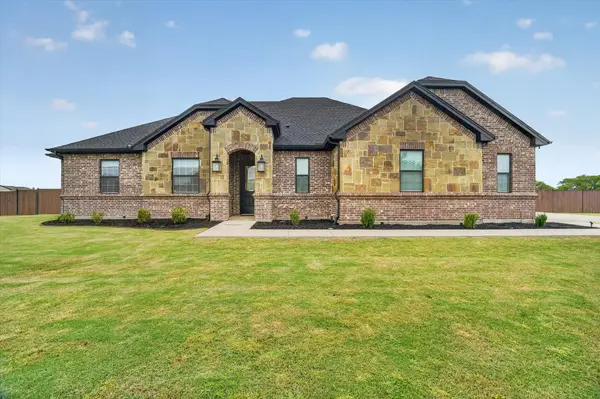 10917 Chriswood Drive, Crowley, TX 76036