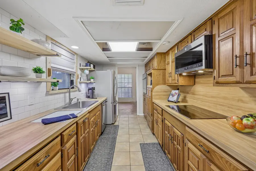 1201 Canadian Circle, Grand Prairie, TX 75050 - #2