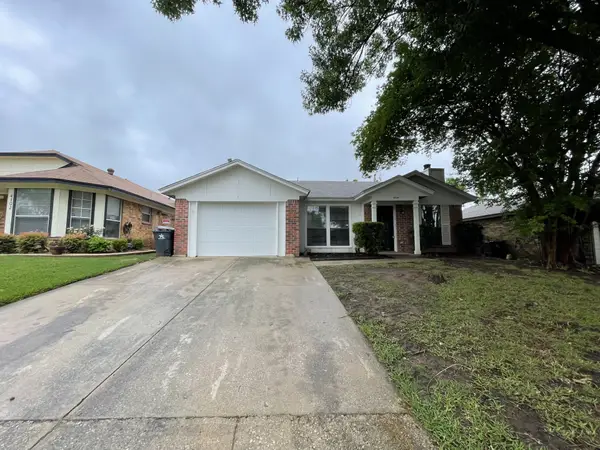 4104 Green Acres Circle, Arlington, TX 76017