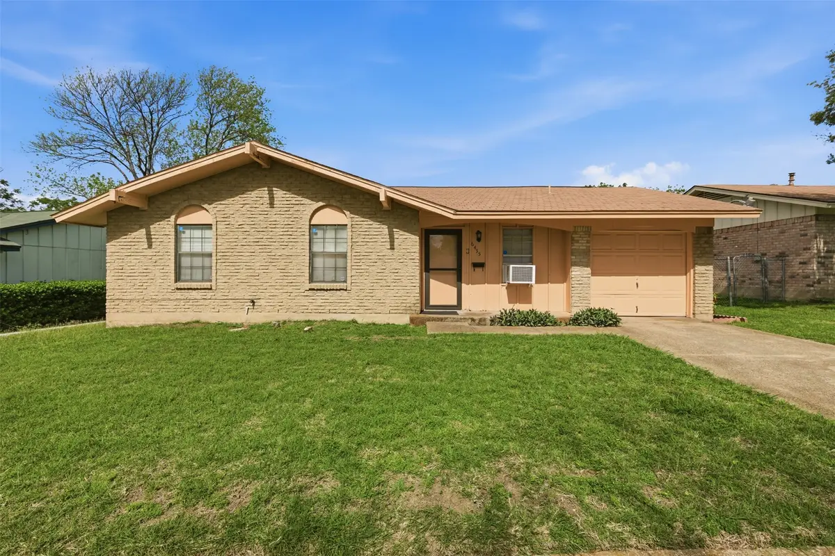 6435 Moonhill Drive, Dallas, TX 75241 - #1