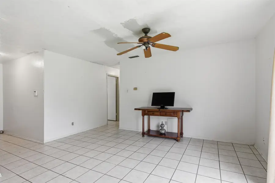 6435 Moonhill Drive, Dallas, TX 75241 - #3
