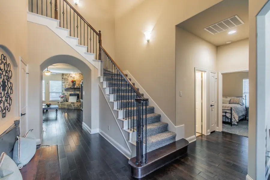 209 Wisteria Way, Red Oak, TX 75154 - #2