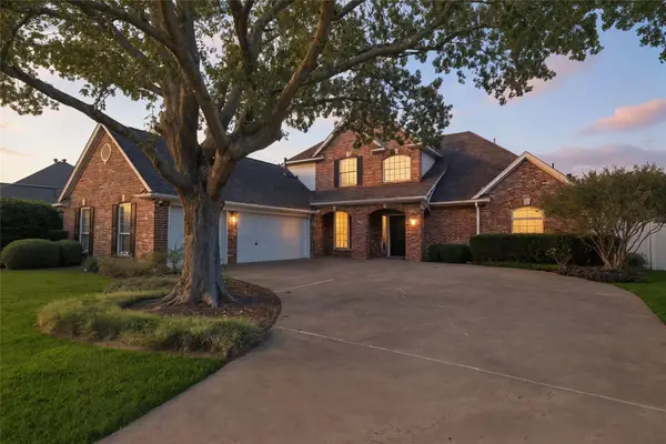 718 Morningside Drive, Mansfield, TX 76063