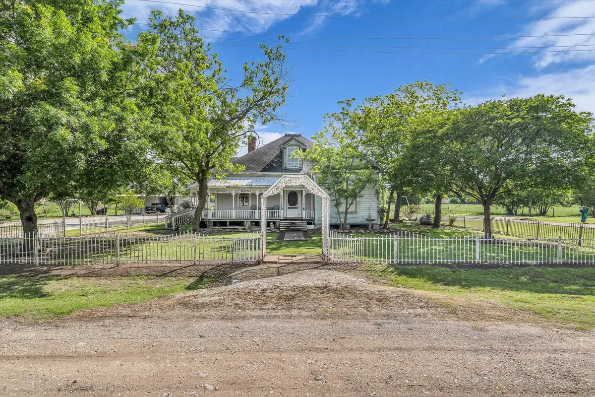 421 N Huey Avenue W, Mount Calm, TX 76673 - #1