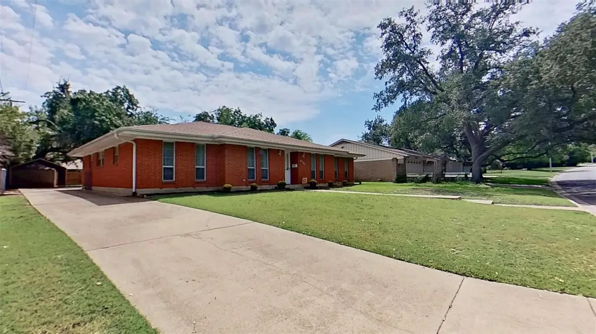 6301 Wrigley Way, Fort Worth, TX 76133 - #1