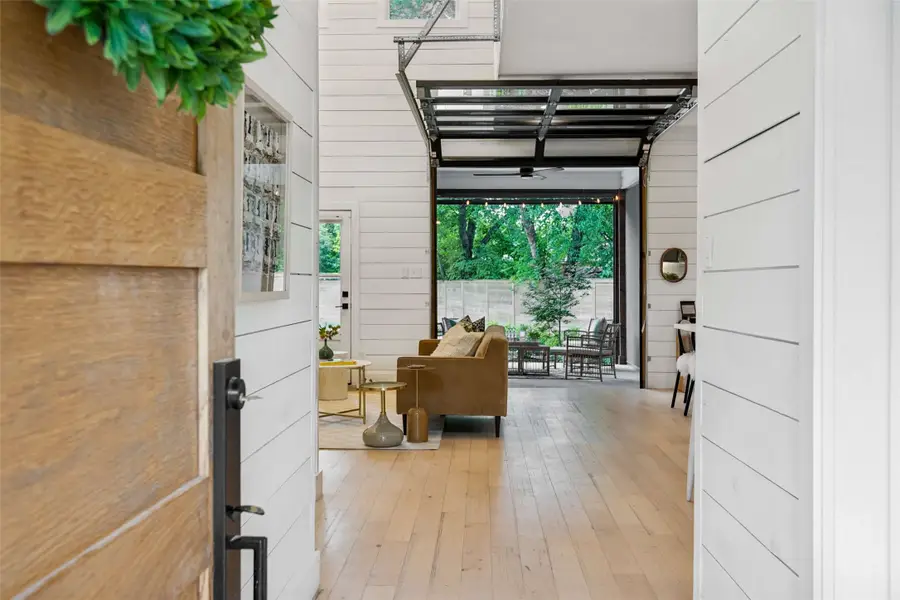 3821 Oaklawn Drive, Fort Worth, TX 76107 - #3