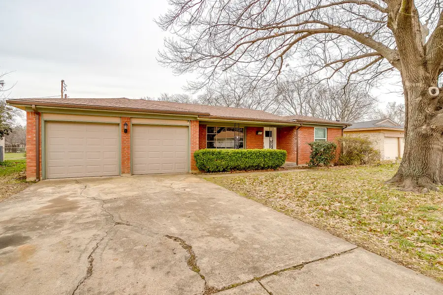 3528 Garwood Drive, North Richland Hills, TX 76117 - #2