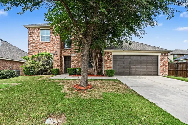 4833 Red Velvet Road, Fort Worth, TX 76244