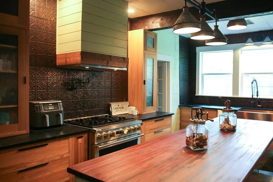 301 E Santa Fe Street, Farmersville, TX 75442 - #3