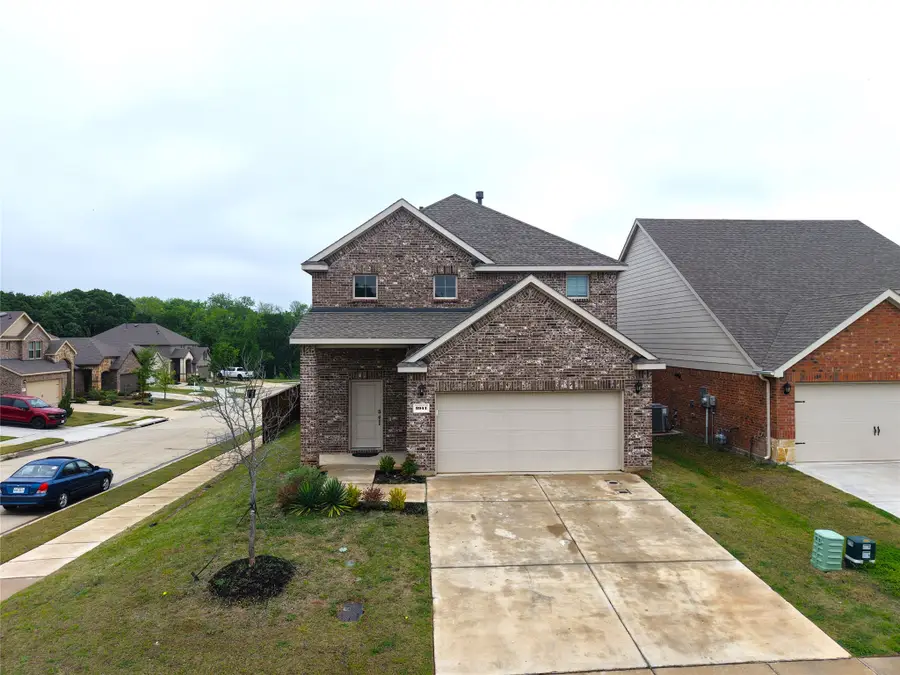 3941 Oak Creek Circle, Denison, TX 75020 - #2