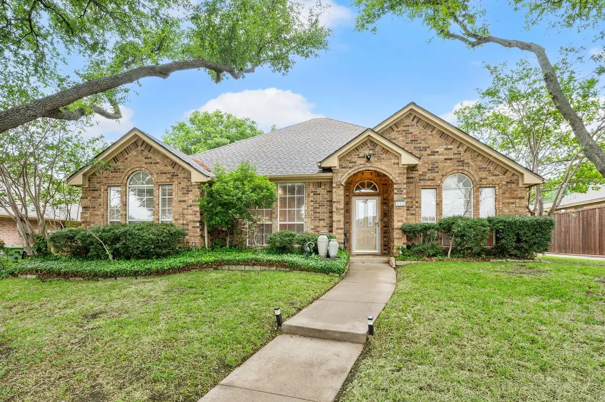 924 Hardie Street, Hurst, TX 76053 - #1
