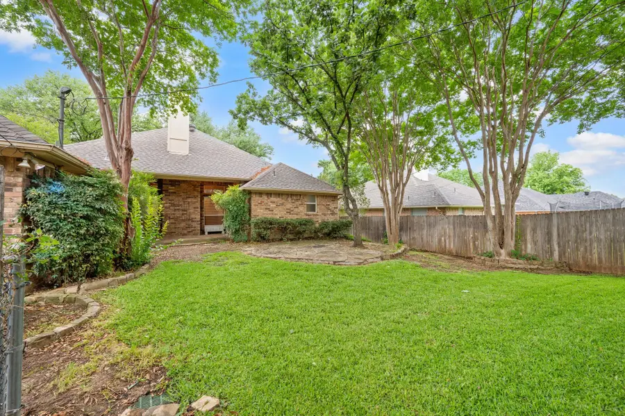 924 Hardie Street, Hurst, TX 76053 - #2