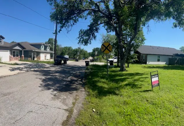 3195 St John Street, Greenville, TX 75401 - #2