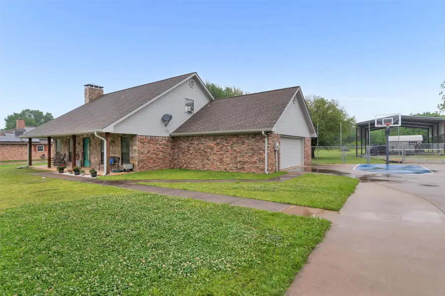 200 Pecan Street, Ector, TX 75439 - #2