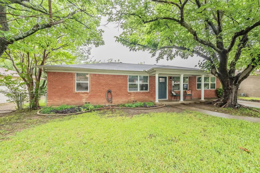 1009 Zelda, Hurst, TX 76053 - #3