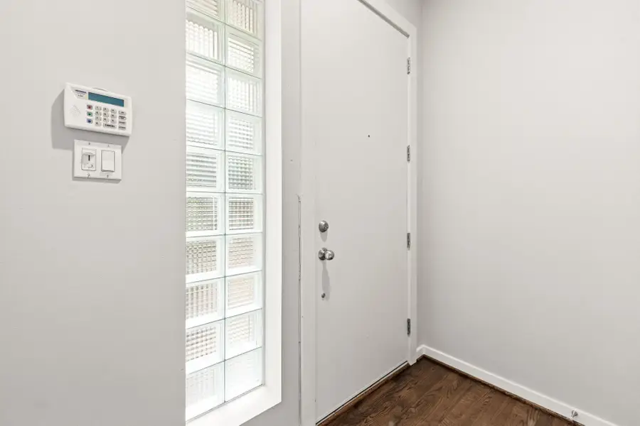 3925 Gilbert Avenue #C, Dallas, TX 75219 - #3