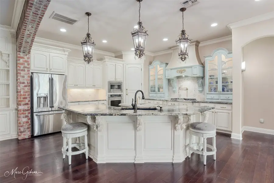 302 Bevly Lake Drive, Bossier City, LA 71111 - #2